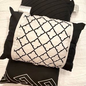 Bb&b Bedding Bundle of 3 Plush Throw Accent Pillows Black White New Condition